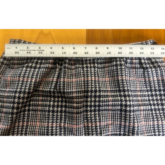 Pendleton Women’s Pencil Skirt Size 6 Vintage Wool Houndstooth Button Closure. - Picture 4 of 9